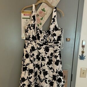 Black and White Pleated Midi Sundress for Wedding Guests